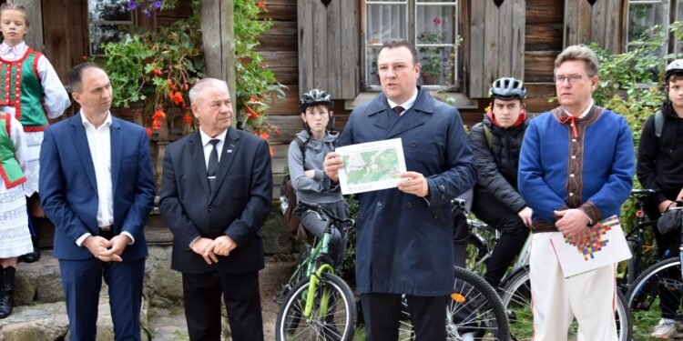 Kurpiowska ścieżka rowerowa im. Adama Chętnika. Kilkanaście kilometrów komfortowej jazdy