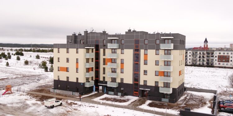 Otrzymali klucze do mieszkań w Suwałkach