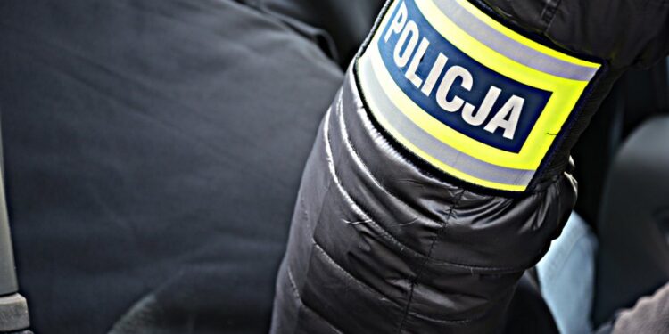 POLICJANT W CZASIE WOLNYM OD SŁUŻBY ODNALAZŁ ZAGINIONEGO 33-LATKA