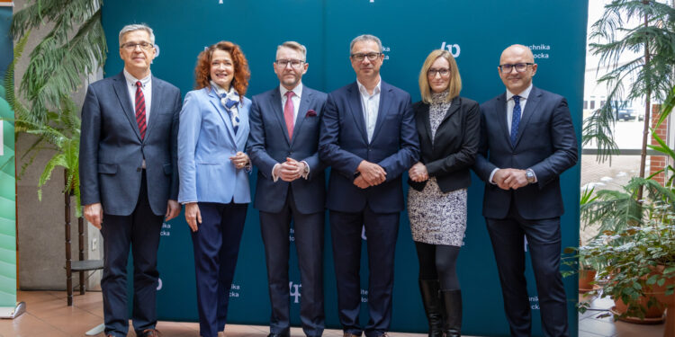 2024.01.30_Campus 5G Network- Open RAN Lab_fot.Iryna Mikhno_PB