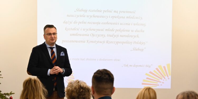 Awanse białostockich nauczycieli