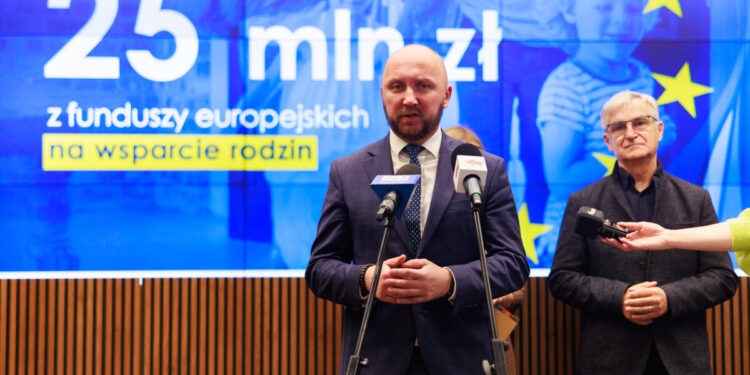 25 mln zł z funduszy europejskich na wsparcie rodzin