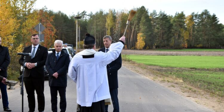 Pięć inwestycji drogowych zakończyła gmina Turośl