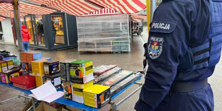 Punkty sprzedaży fajerwerków pod lupą białostockich policjantów
