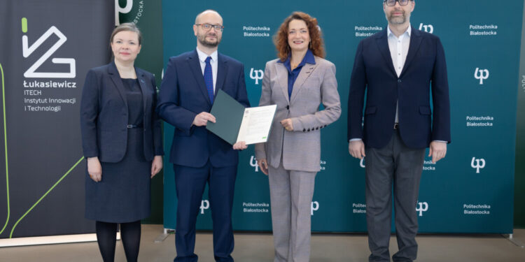 Politechnika Białostocka podpisała umowę z Łukasiewicz – ITECH Instytutem Innowacji i Technologii