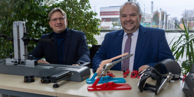 Endoproteza stawu kolanowego naukowców z Politechniki Białostockiej!