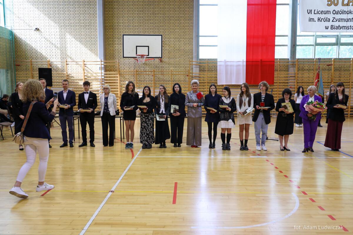 Koniec roku szkolnego absolwentów szkół ponadpodstawowych