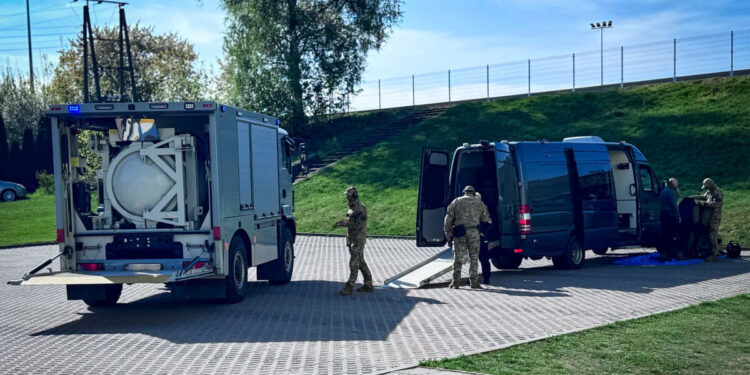 Bomba w dąbrowskiej szkole