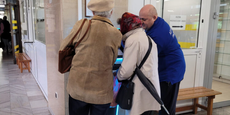 Asystenci pacjenta wspierają łomżyński szpital