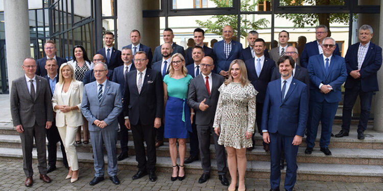 Zdjęcie obecnego składu Radnych Rady Miejskiej w kadencji 2024-2029.