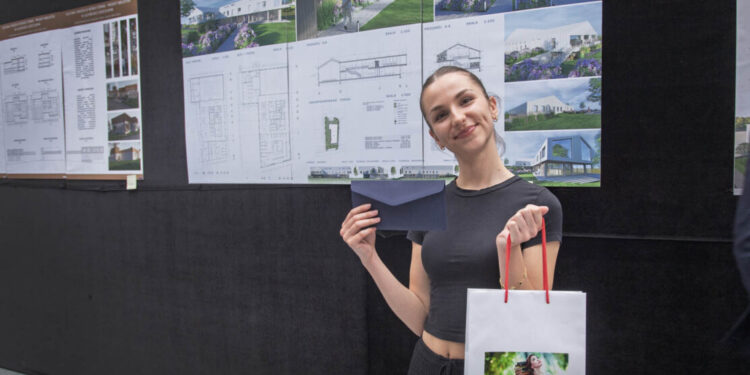 25-06-2025-Konkurs-na-projekt-biblioteki-gminnej-w-Juchnowcu-Kościelnym-fot-Maciej-Giedrojć-Juraha