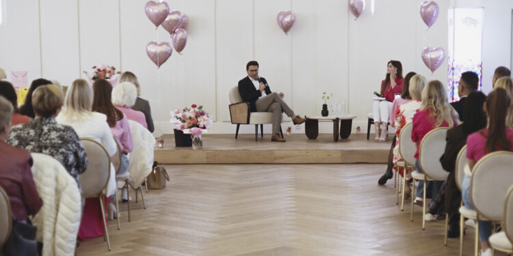 Dotyk Różu – Badaj się z Podlasiankami! Łomża zatętniła kobiecą siłą i solidarnością