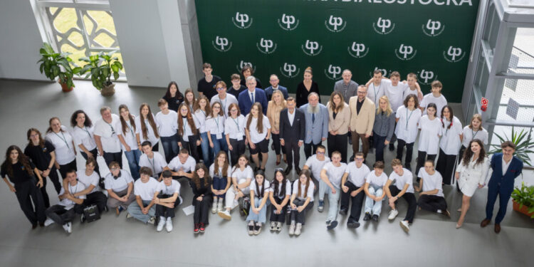 2025-10-17-Young-PoloniaTech-Academy-fot-Dariusz-Piekut-PB