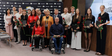 Wręczenie nagród członkom Team Podlaskie w Urzędzie Marszałkowskim Województwa Podlaskiego