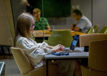 Międzynarodowa firma produktowo-technologiczna SOFTSWISS wsparła stowarzyszenie programistów Ruby w Polsce