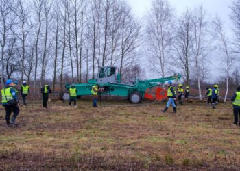 Pierwsza w Polsce maszyna do kablowania sieci energetycznych przyspieszy inwestycje PGE