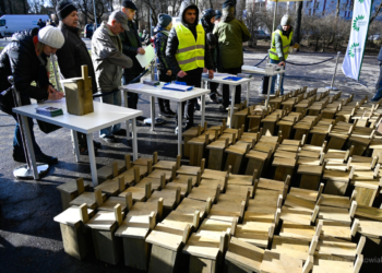 Budki dla ptaków rozdane