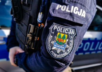 TWIERDZIŁ, ŻE NARKOTYKI ZNALAZŁ POD SKLEPEM