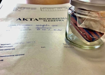 POLICJANCI ZATRZYMALI KIEROWCĘ Z NARKOTYKAMI I POD ICH WPŁYWEM