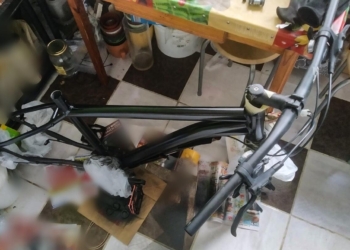 POLICJANCI ODZYSKALI SKRADZIONY ROWER I ZATRZYMALI ZŁODZIEJA