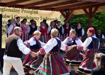 Kurpiowski przegląd artystyczny w Dobrym Lesie