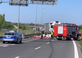 Spowodował kolizję i zablokował „ekspresówkę”