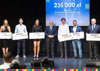 Marszałek nagrodził sportowców za ubiegłoroczne osiągnięcia