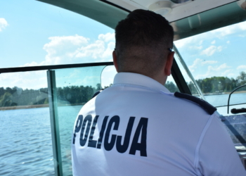 PO ALKOHOLU SPOWODOWAŁA ZAGROŻENIE NA WODZIE