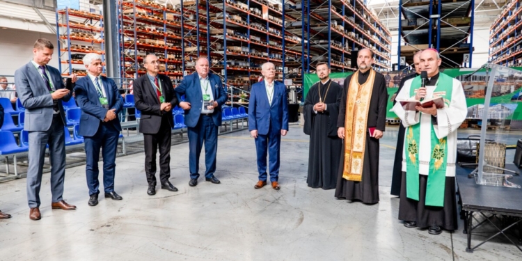 75213c75-f264-407d-bef5-636ae8c091d6