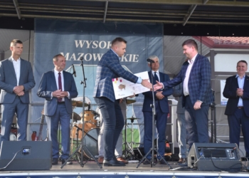 Wsparcie zarządu województwa dla klubu sportowego Ruch Wysokie Mazowieckie