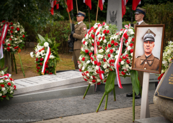 Szczątki generała Ludwika Kmicica-Skrzyńskiego spoczęły w Białymstoku