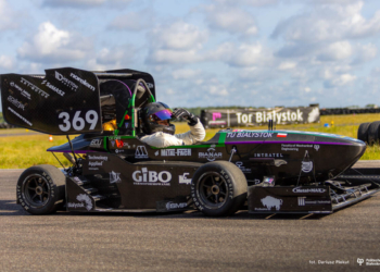 Bolid Cerber Motorsport z Politechniki Białostockiej startuje w Formula Student Poland 2023