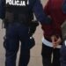 KOLEJNI POSZUKIWANI W RĘKACH POLICJANTÓW