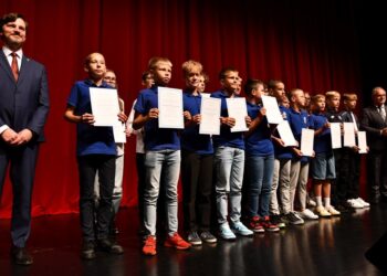 111.000 zł trafiło do uczniów suwalskich szkół