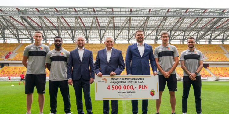 4,5 miliona złotych wsparcia dla Jagiellonii od Miasta Białystok