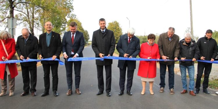 Droga w Nowej Woli otwarta i poświęcona
