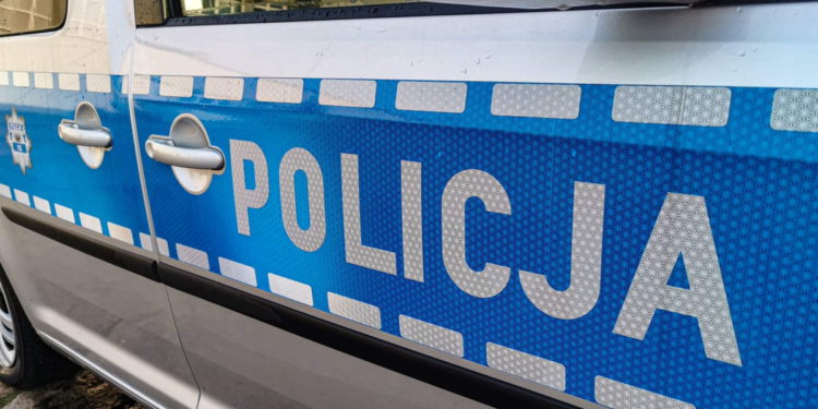 77-LATEK ZATRZYMANY ZA ZNĘCANIE NAD ŻONĄ