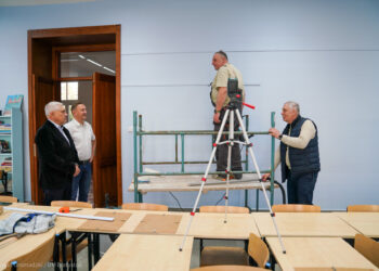 Kolejny etap remontu zabytkowego budynku VI LO