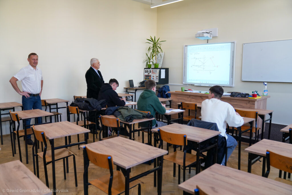Kolejny etap remontu zabytkowego budynku VI LO
