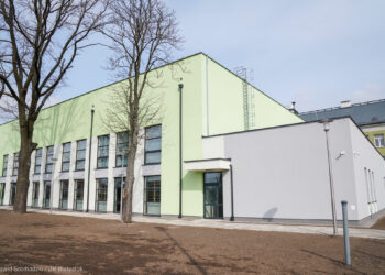 Otwarcie sali gimnastycznej w V LO w Białymstoku