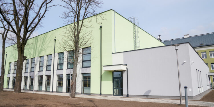 Otwarcie sali gimnastycznej w V LO w Białymstoku
