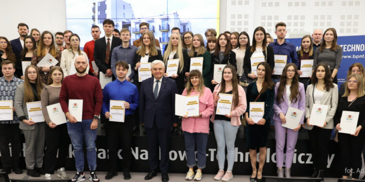 Mieszkanie dla absolwenta – kolejny etap