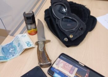 GROZIŁ NOŻEM I WYRWAŁ TOREBKĘ - ZOSTAŁ ZATRZYMANY