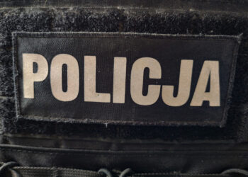 POLICJANCI ZATRZYMALI 31-LATKA Z AMFETAMINĄ