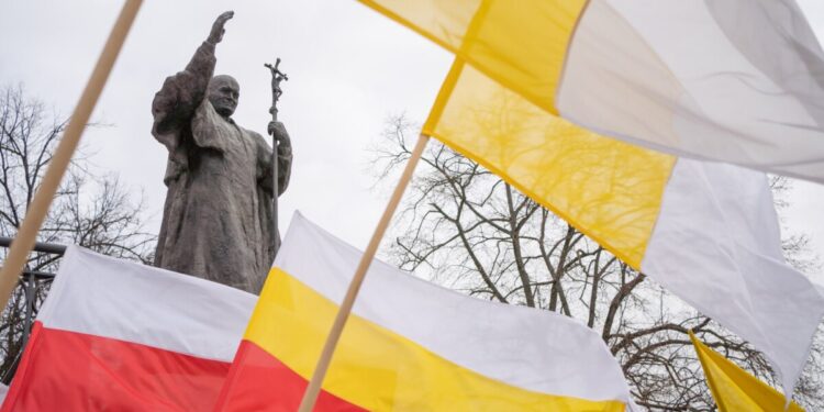 Samorząd województwa uczcił pamięć Papieża Polaka