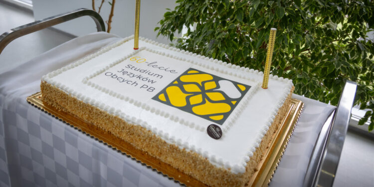 Studium Języków Obcych Politechniki Białostockiej uczciło 60-lecie działalności