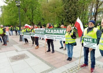 Branża drzewna protestowała w Białymstoku