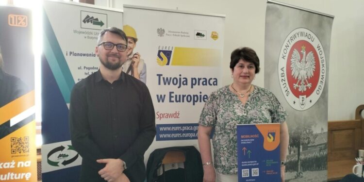 Targi Pracy z udziałem ekspertów z Wojewódzkiego Urzędu Pracy w Białymstoku