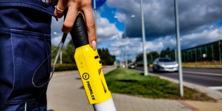 Spowodował wypadek i uciekł - zatrzymali go policjanci