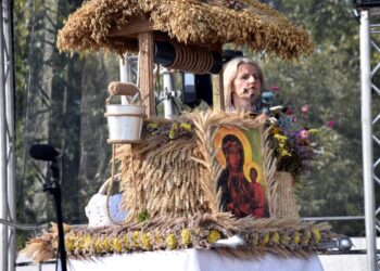 Dożynkowy chleb w Szumowie